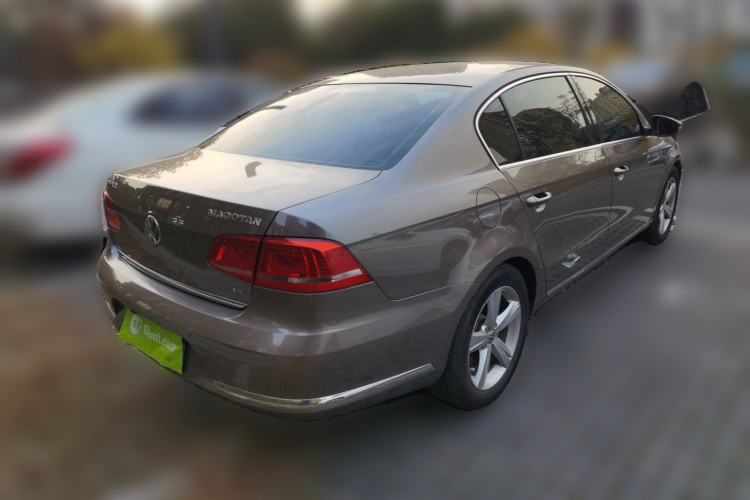 Used Volkswagen Magotan 2015 1.8TSI Luxury Model Rear Right 45 Deg