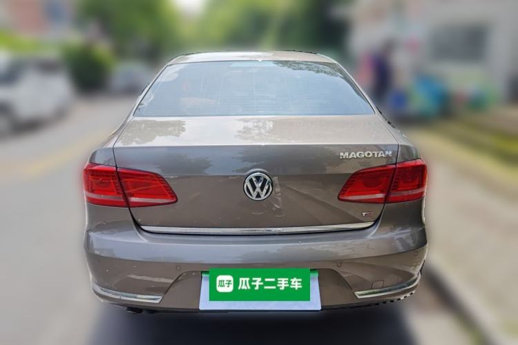 Used Volkswagen Magotan 2015 Facelift 1.8TSI Luxury Model Rear