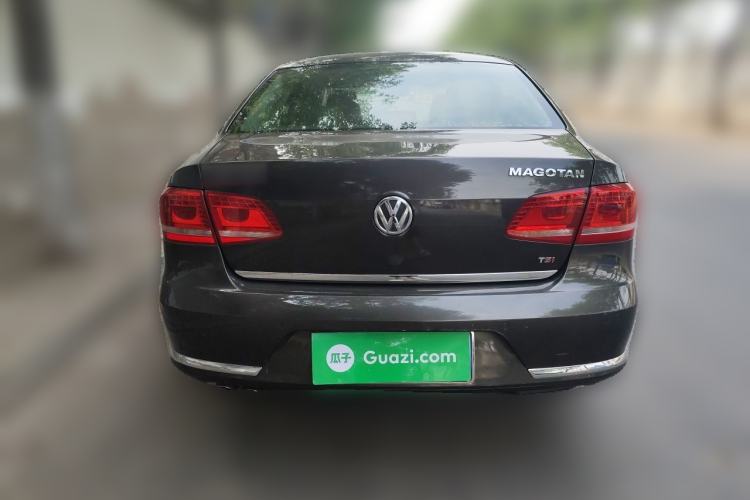 Used Volkswagen Magotan 2015 Facelift 1.8TSI Luxury Model Rear