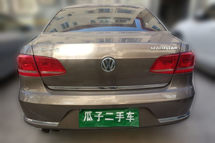 Used Volkswagen Magotan 2015 2.0 TSI Prestige Model Rear