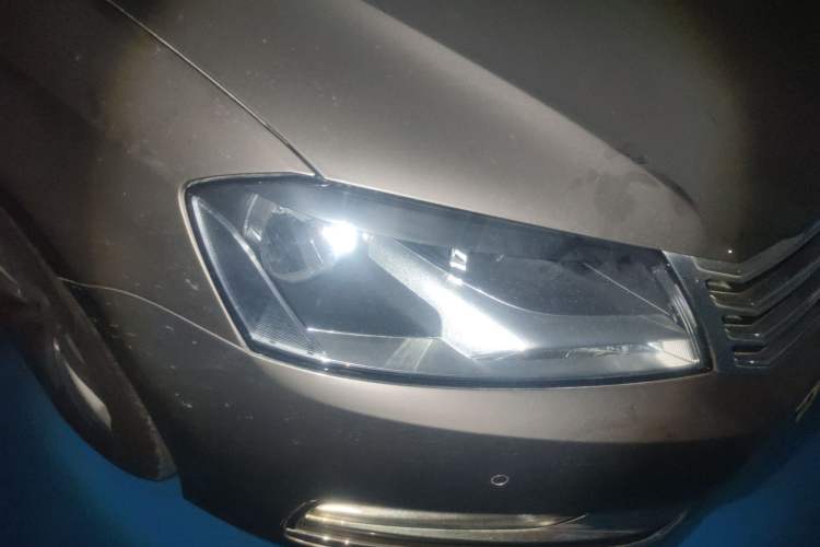 Used Volkswagen Magotan 2015 1.8TSI Advanced Model Right Front Headlight