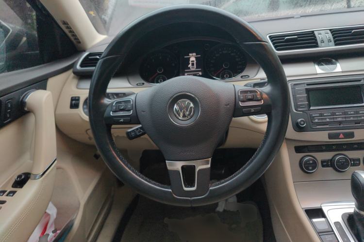 Used Volkswagen Magotan 2015 1.8TSI Advanced Model Steering Wheel