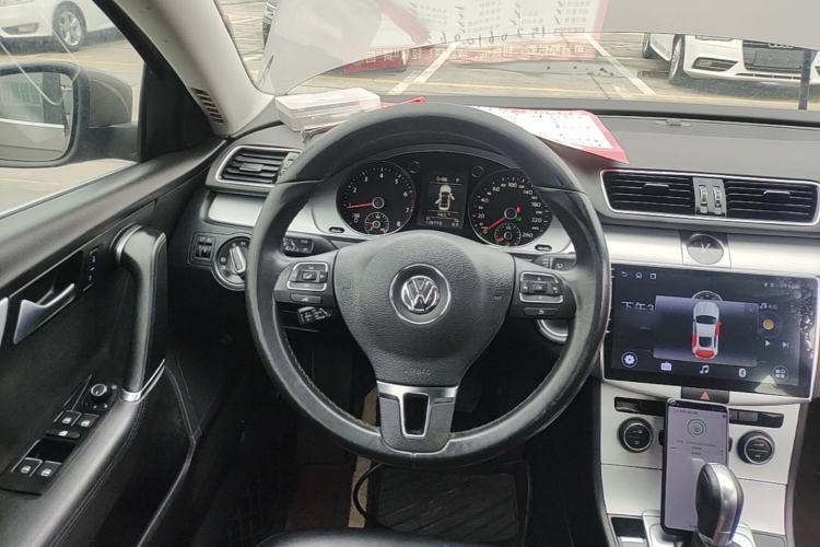 Used Volkswagen Magotan 2015 1.8TSI Advanced Model Steering Wheel