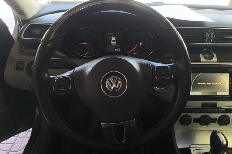 Used Volkswagen Magotan 2015 1.8TSI Prestige Model Steering Wheel
