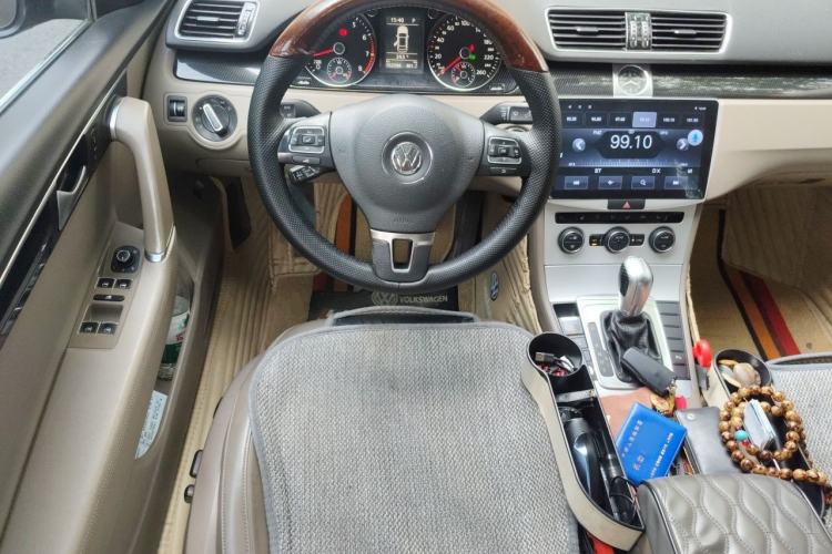 Used Volkswagen Magotan 2015 Facelift 1.8TSI Luxury Model Steering Wheel