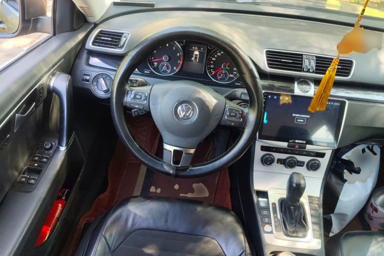 Used Volkswagen Magotan 2015 1.8TSI Luxury Model Steering Wheel