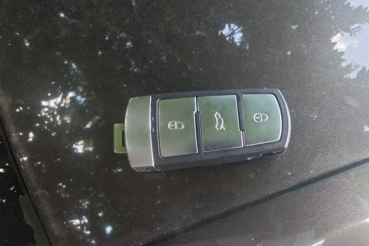 Used Volkswagen Magotan 2015 1.8TSI Advanced Model Vehicle Key