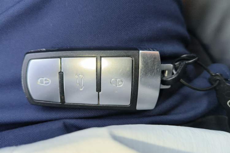 Used Volkswagen Magotan 2015 Revised 1.8TSI Prestige Version Vehicle Key