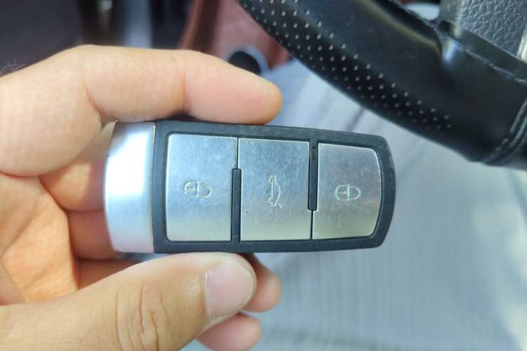 Used Volkswagen Magotan 2015 1.8TSI Luxury Model Vehicle Key