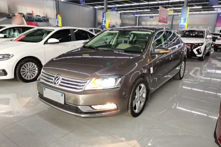 Used Volkswagen Magotan 2015 2.0 TSI Prestige Model Guazi used car, China used car export, Used car for sale, Used  cars, Cheapest cars for sale