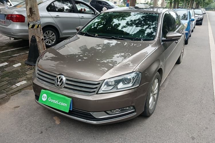 Used Volkswagen Magotan 2015 Revised Version 2.0 TSI Luxury Edition Guazi used car, China used car export, Used car for sale, Used cars, Cheapest cars for sale