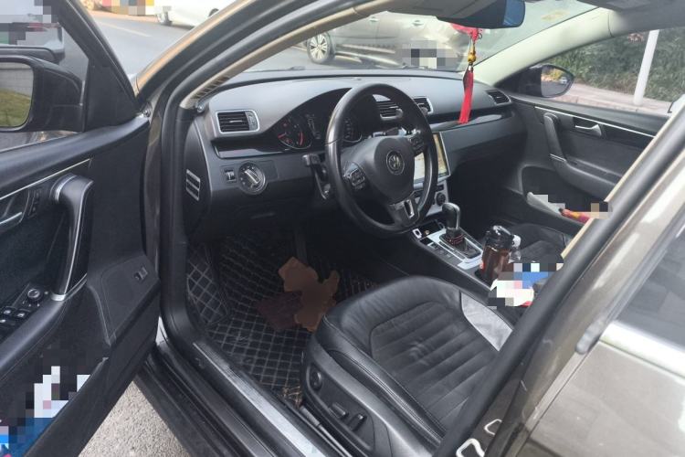 Used Volkswagen Magotan 2015 2.0 TSI Luxury Model Driver Seat