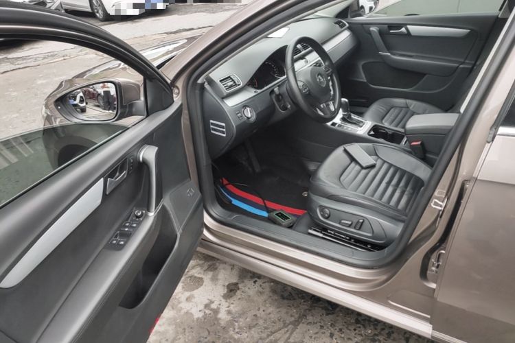 Used Volkswagen Magotan 2015 1.8TSI Advanced Model Driver Seat