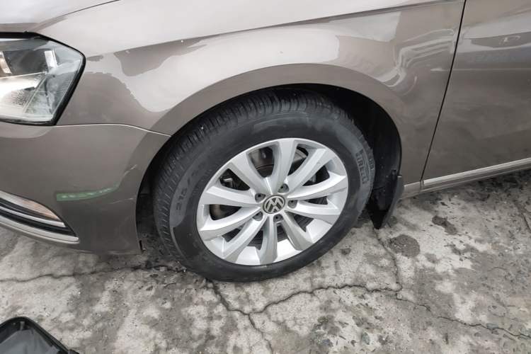 Used Volkswagen Magotan 2015 1.8TSI Advanced Model Exterior 4