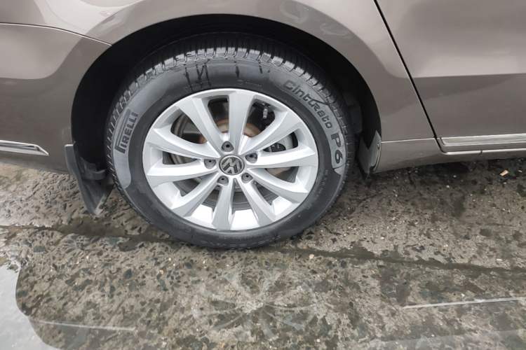 Used Volkswagen Magotan 2015 1.8TSI Advanced Model Exterior 5