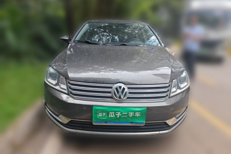 Used Volkswagen Magotan 2015 Revised Version 2.0 TSI Luxury Edition Front