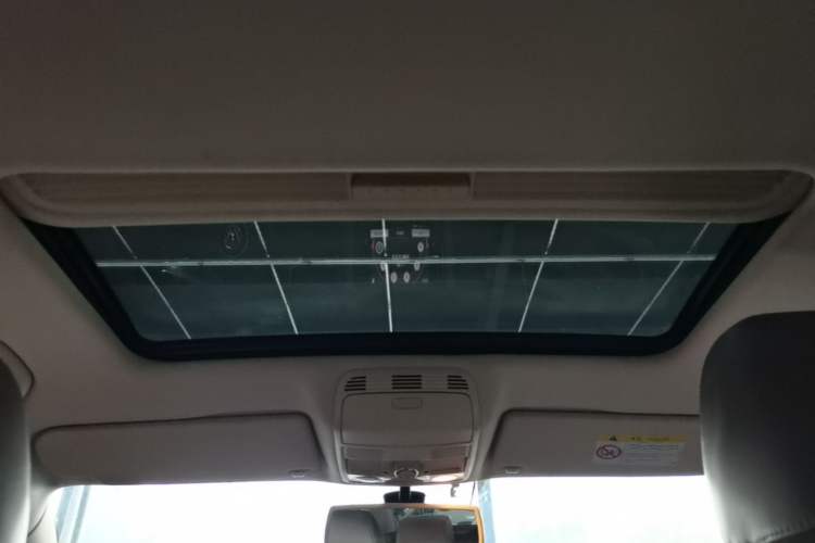 Used Volkswagen Magotan 2015 2.0 TSI Prestige Model Headliner