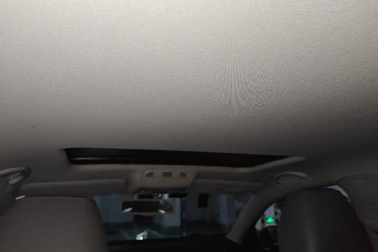 Used Volkswagen Magotan 2015 2.0 TSI Prestige Model Headliner