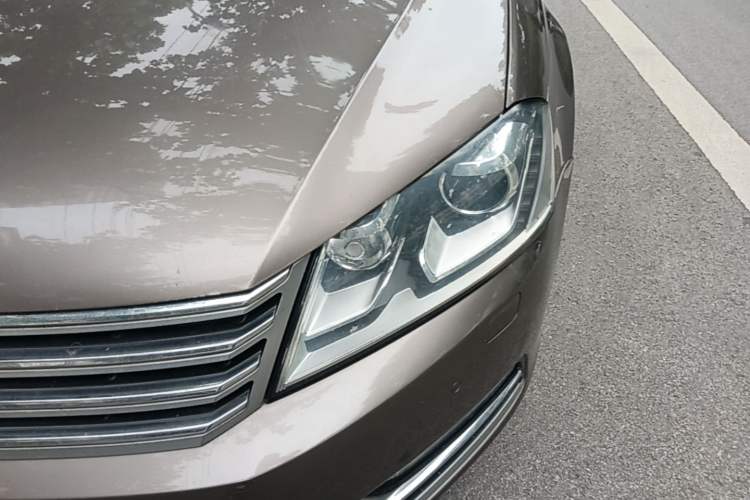 Used Volkswagen Magotan 2015 Revised Version 2.0 TSI Luxury Edition Left Front Headlight