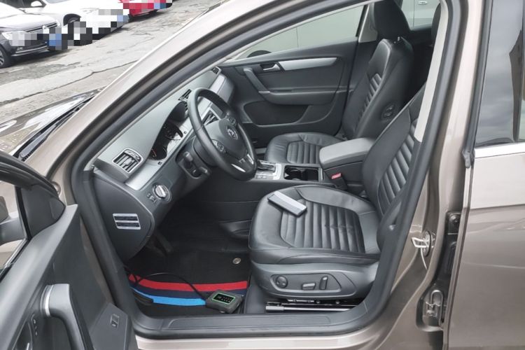 Used Volkswagen Magotan 2015 1.8TSI Advanced Model Left Front Seat