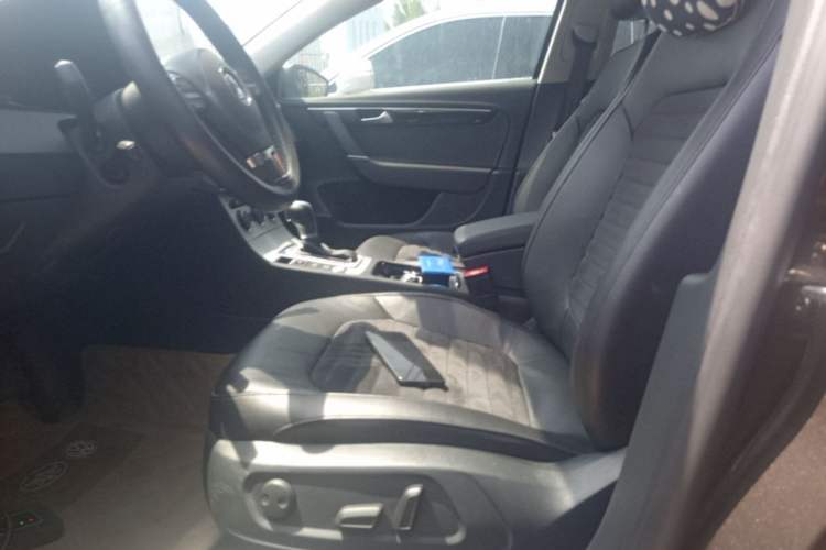 Used Volkswagen Magotan 2015 2.0 TSI Luxury Model Left Front Seat