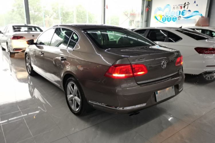 Used Volkswagen Magotan 2015 2.0 TSI Prestige Model Rear Left 45 Deg