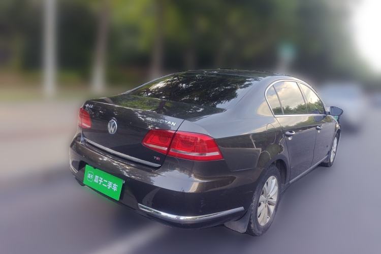 Used Volkswagen Magotan 2015 1.8TSI Advanced Model Rear Right 45 Deg