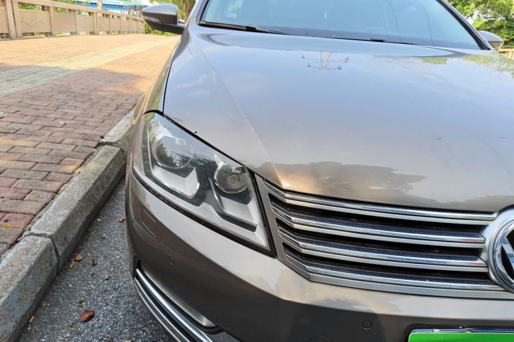 Used Volkswagen Magotan 2015 Facelift 1.8TSI Luxury Model Right Front Headlight