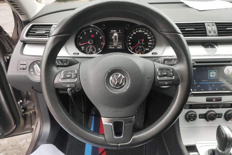 Used Volkswagen Magotan 2015 1.8TSI Advanced Model Steering Wheel