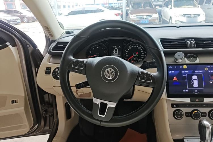 Used Volkswagen Magotan 2015 1.8TSI Advanced Model Steering Wheel