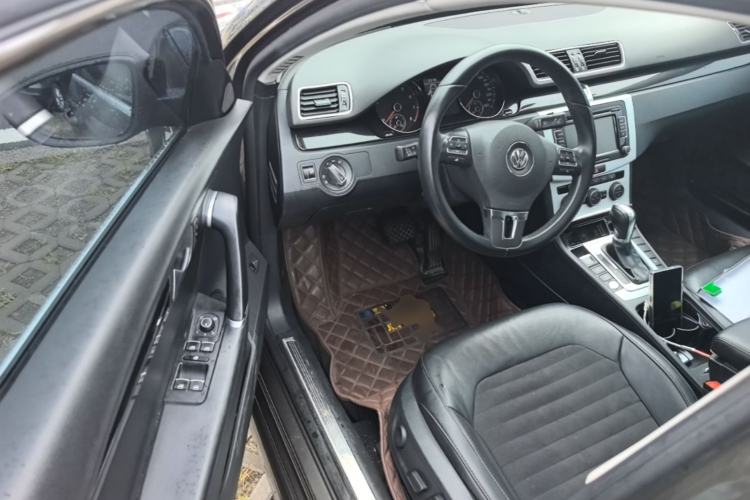 Used Volkswagen Magotan 2015 Facelift 1.8TSI Luxury Model Driver Seat