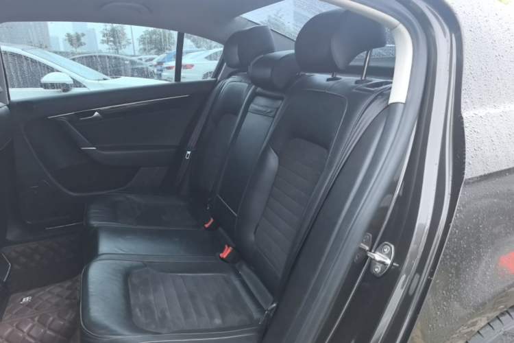 Used Volkswagen Magotan 2015 Facelift 1.8TSI Luxury Model Left Rear Seat