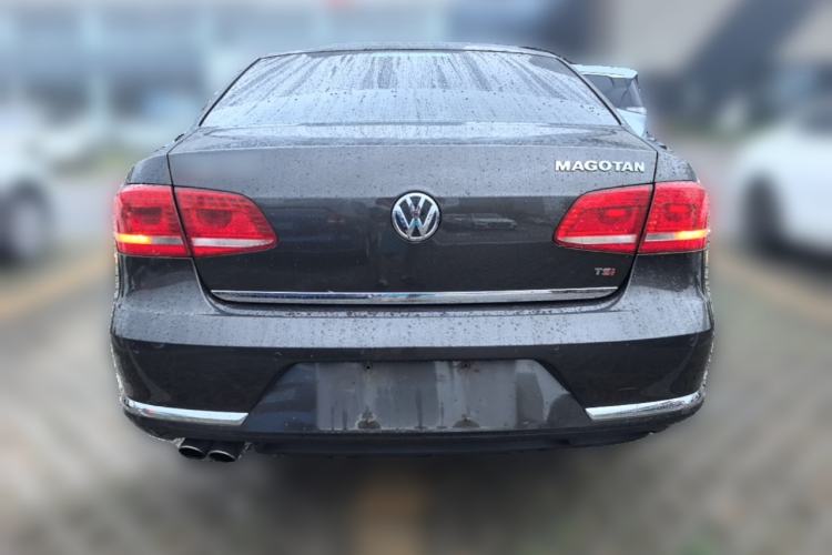 Used Volkswagen Magotan 2015 Facelift 1.8TSI Luxury Model Rear
