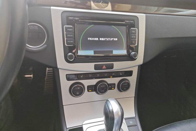 Used Volkswagen Magotan 2015 1.8TSI Prestige Model Audio And AC Panel