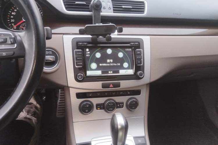 Used Volkswagen Magotan 2015 Revised Version 2.0 TSI Prestige Edition Audio And AC Panel