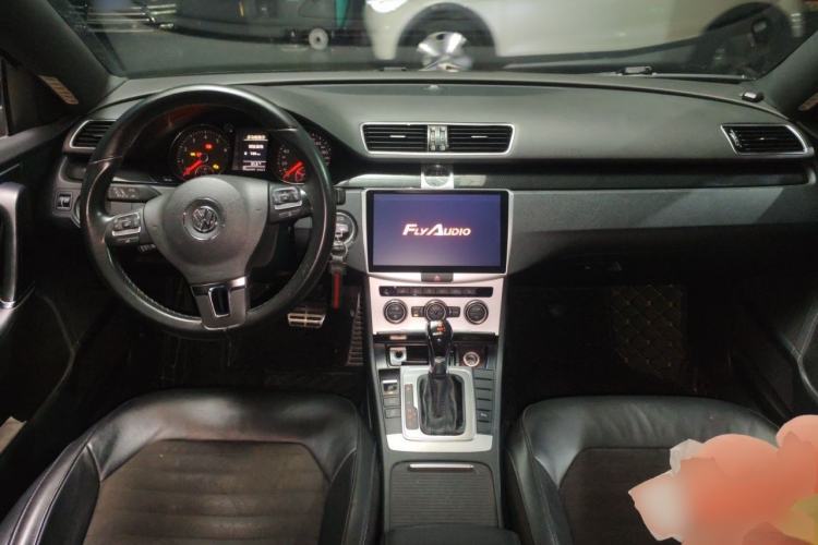 Used Volkswagen Magotan 2015 1.8TSI Luxury Model Center Console