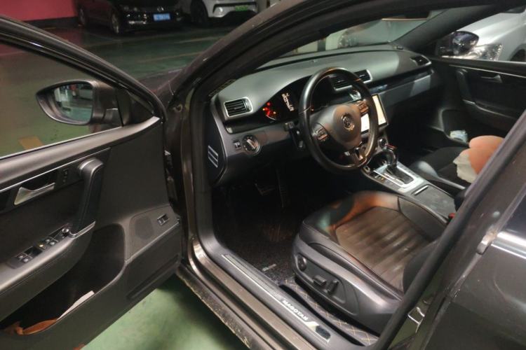 Used Volkswagen Magotan 2015 1.8TSI Luxury Model Driver Seat