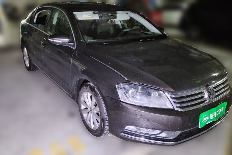 Used Volkswagen Magotan 2015 1.8TSI Luxury Model Front Right 45 Deg