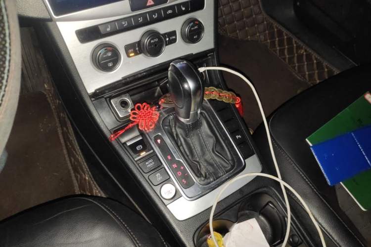 Used Volkswagen Magotan 2015 1.8TSI Luxury Model Gear Lever