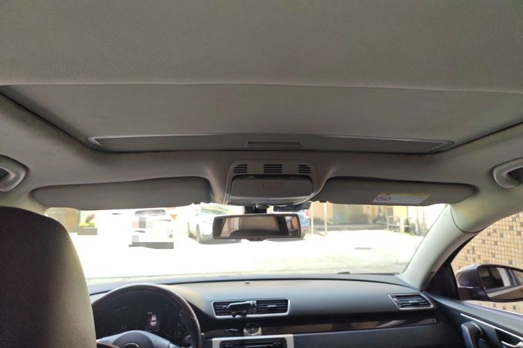 Used Volkswagen Magotan 2015 1.8TSI Prestige Model Headliner