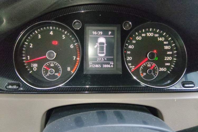 Used Volkswagen Magotan 2015 1.8TSI Luxury Model Instrument Cluster