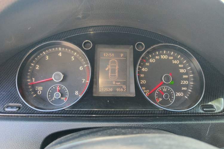 Used Volkswagen Magotan 2015 1.8TSI Luxury Model Instrument Cluster