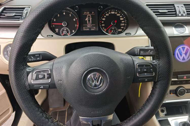 Used Volkswagen Magotan 2015 1.8TSI Comfort Model Instrument Cluster