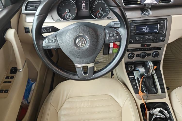 Used Volkswagen Magotan 2015 1.8TSI Advanced Model Steering Wheel
