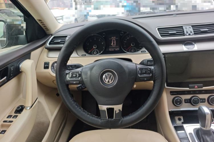 Used Volkswagen Magotan 2015 1.8TSI Comfort Model Steering Wheel