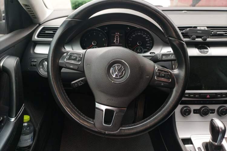 Used Volkswagen Magotan 2015 1.8TSI Advanced Model Steering Wheel
