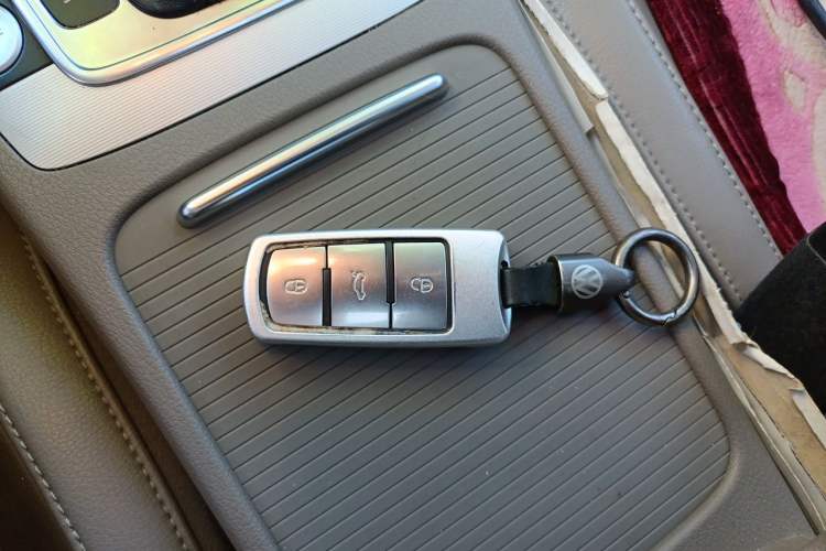 Used Volkswagen Magotan 2015 1.8TSI Prestige Model Vehicle Key