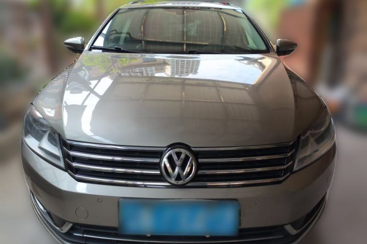 Used Volkswagen Magotan 2015 Travel Edition 2.0 TSI Comfort Version Front