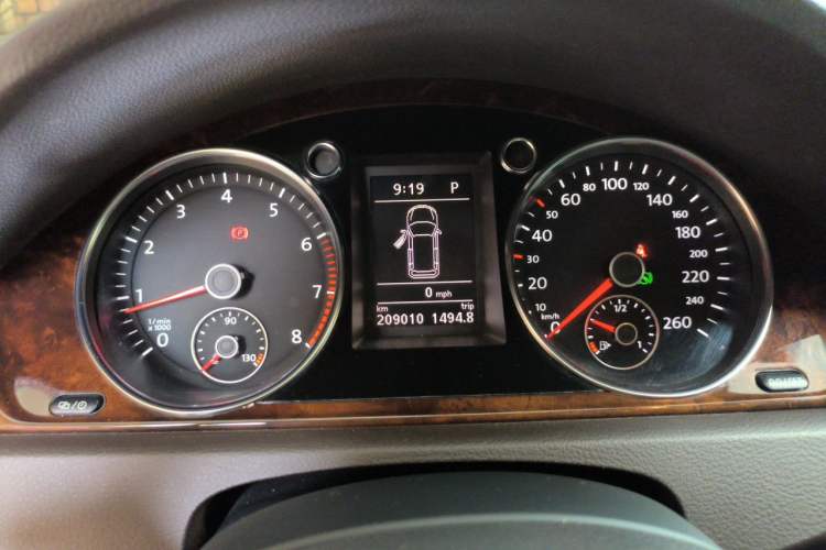 Used Volkswagen Magotan 2015 Travel Edition 2.0 TSI Comfort Version Instrument Cluster