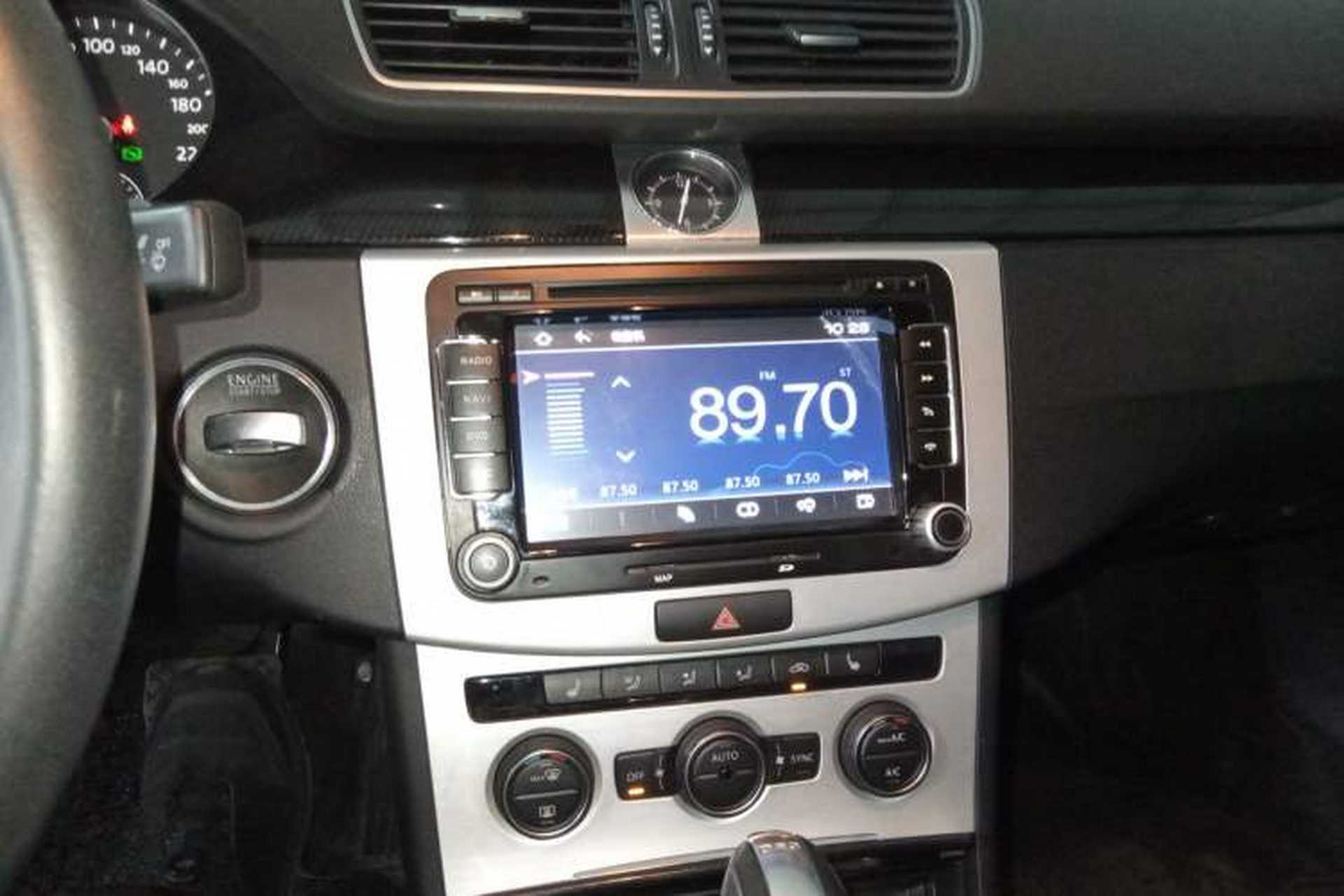 Used Volkswagen Magotan 2015 1.8TSI Luxury Model Audio And AC Panel